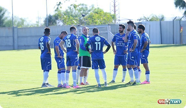 שחקני מגדל העמק. בצלילה מובהקת (עדי מלול)